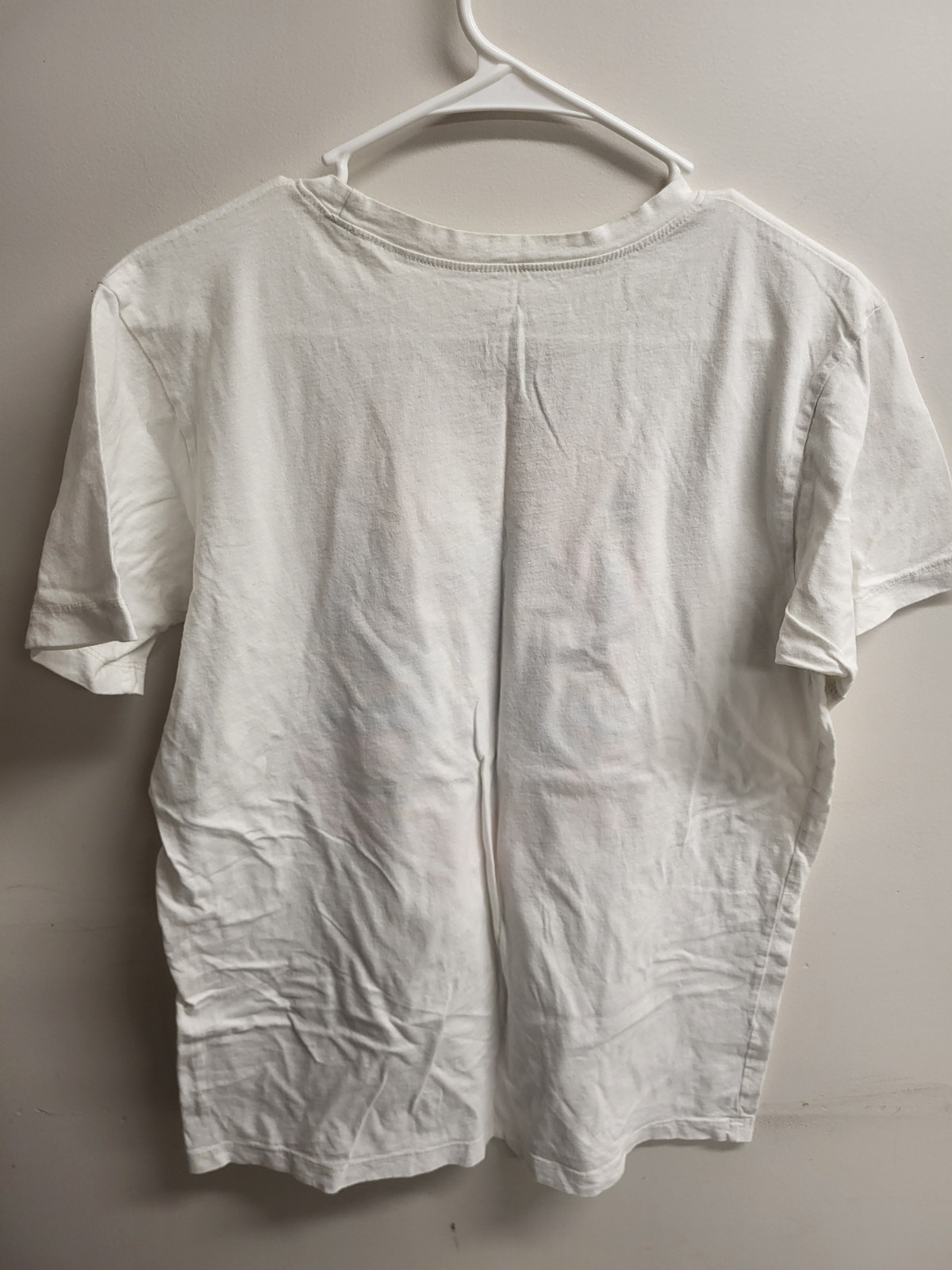 Unisex Large Cream Colored Head Hunter Screen Print Tshirt By Liquid Dreams 100%