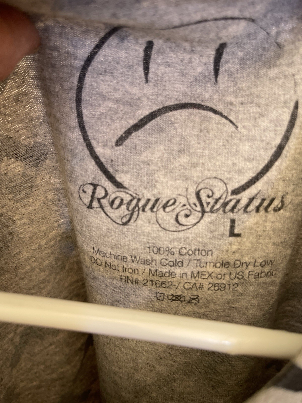 Rogue Status Men’s Gray Black Graphic Print Short Sleeve Crew Neck Tee Size L