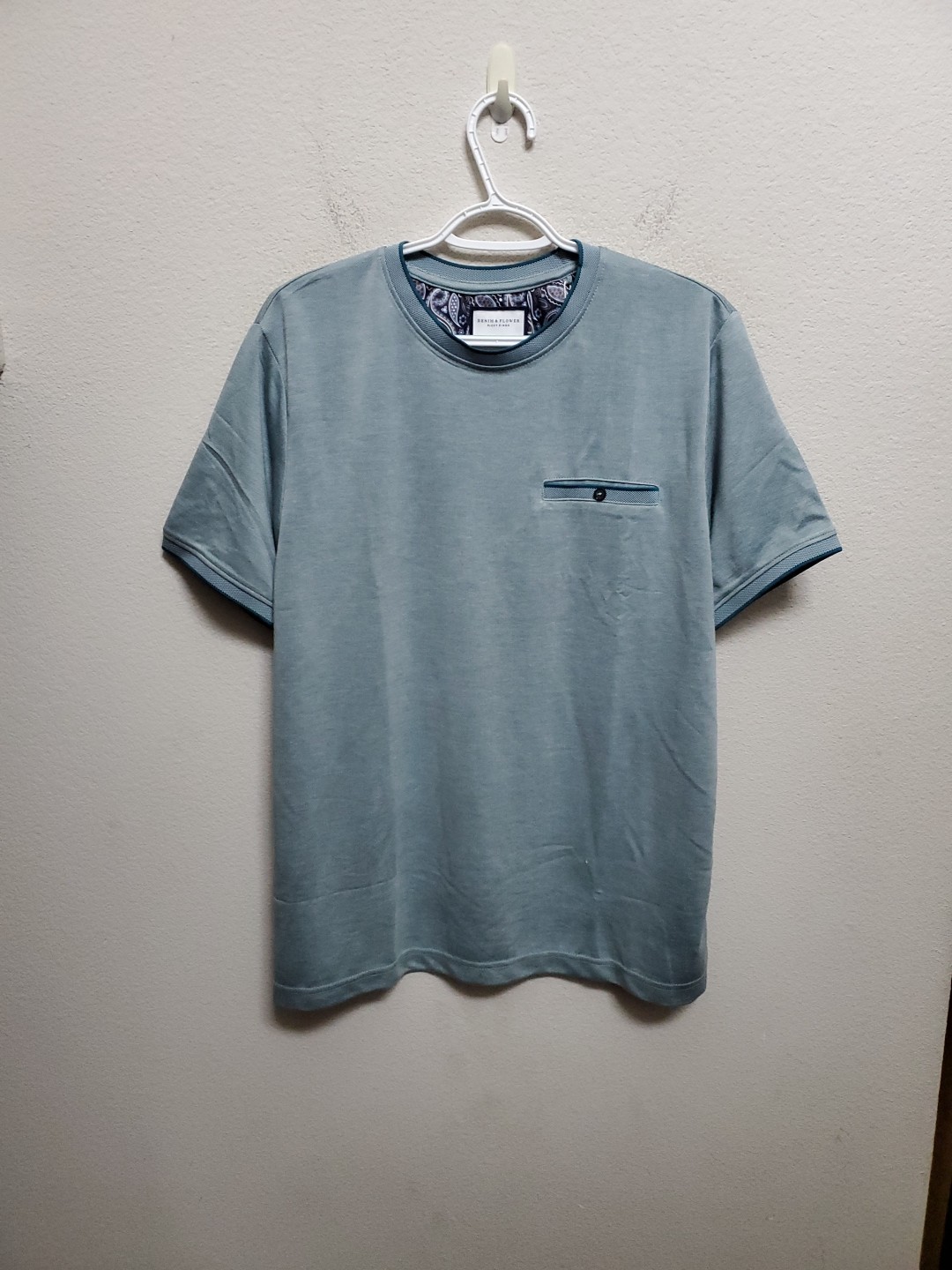 Denim & Flower Men’s XL T-Shirt Crew Neck Short Sleeve Easy Care NWT