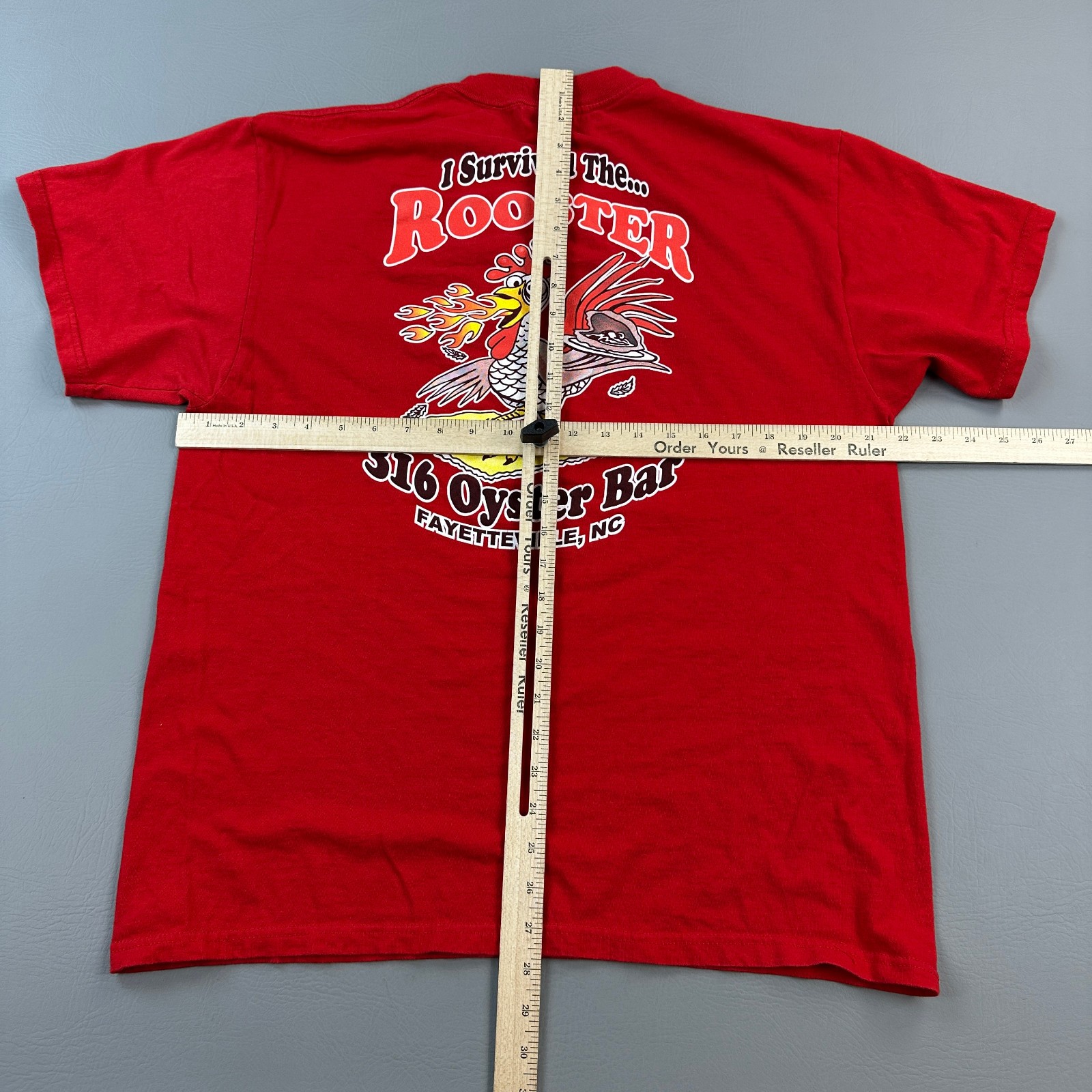 Vintage Delta Pro Weight Shirt Mens Large Red 316 Oyster Bar NC Pocket Tee Y2K
