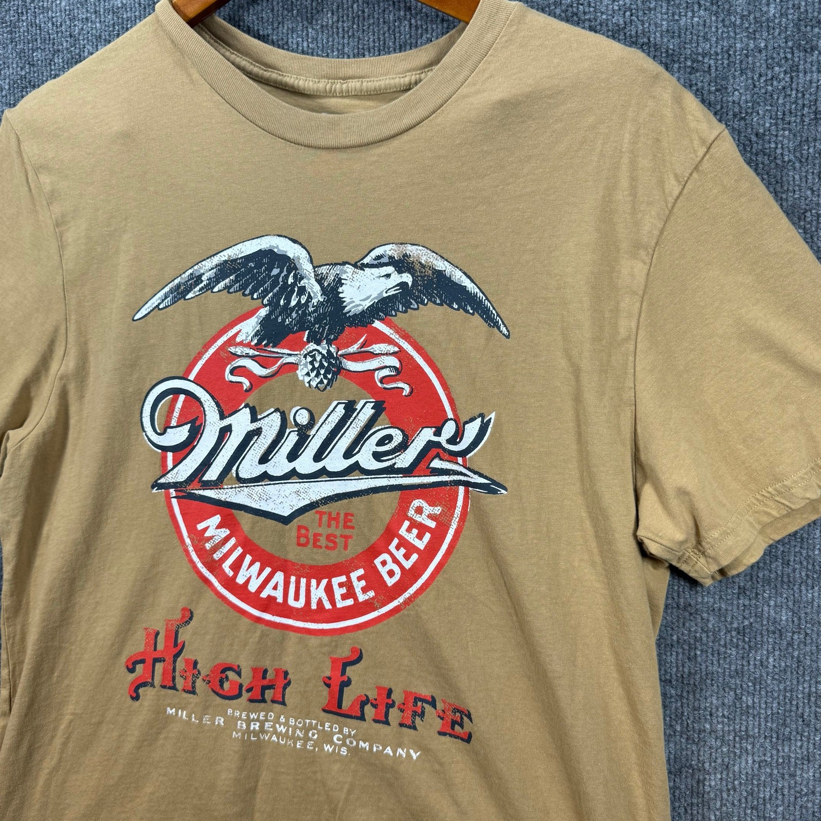 Miller High Life T-Shirt Men’s M Beige/Tan Graphic Print Beer Party Casual
