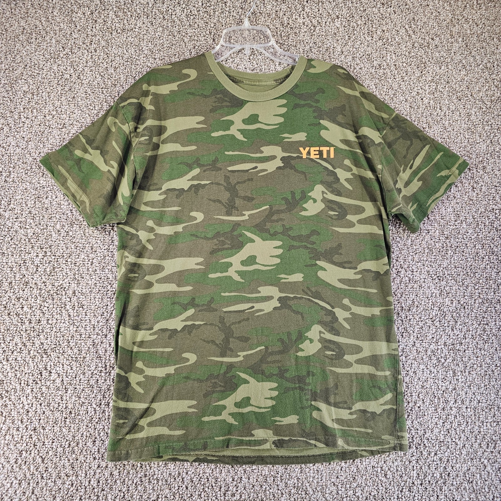 Yeti Camo T Shirt Mens Sz XL Logo Graphic Design Regular Fit