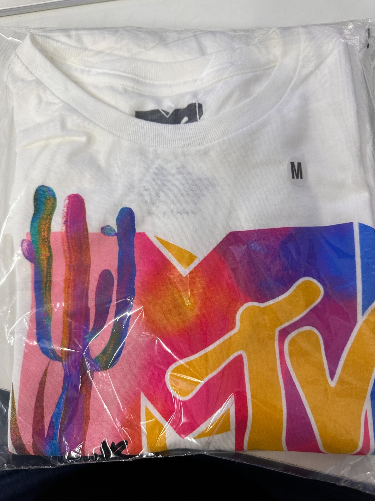MTV MUSIC COACHELLA T SHIRT OFFICIAL ITEM