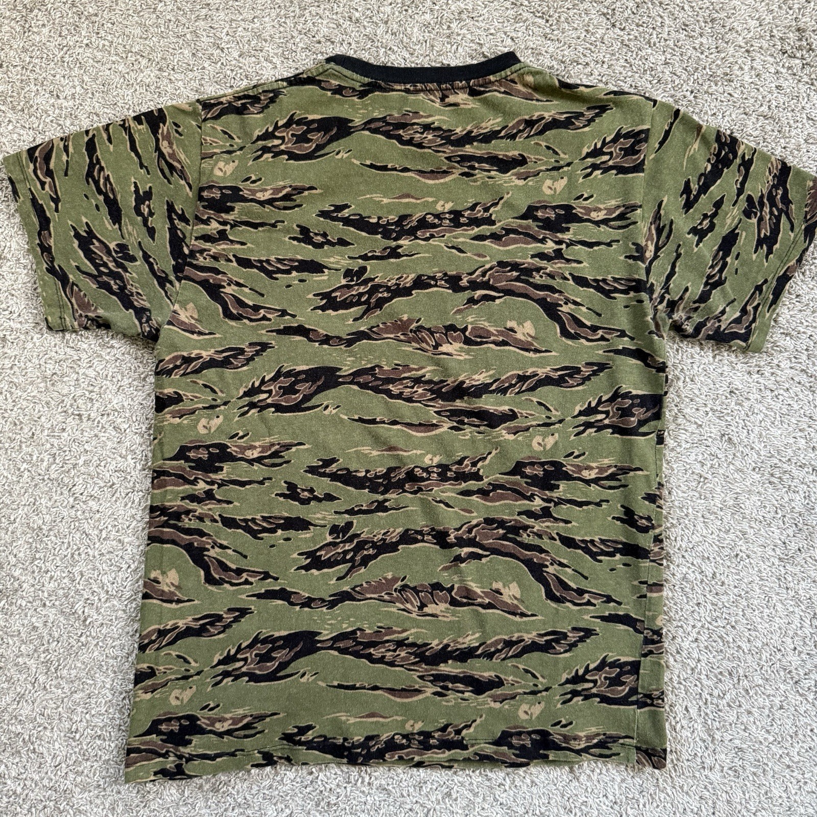 🔴Wu-Tang Shirt Size Large Camouflage Wu Shattered Design WuTang Brand Ltd Rare