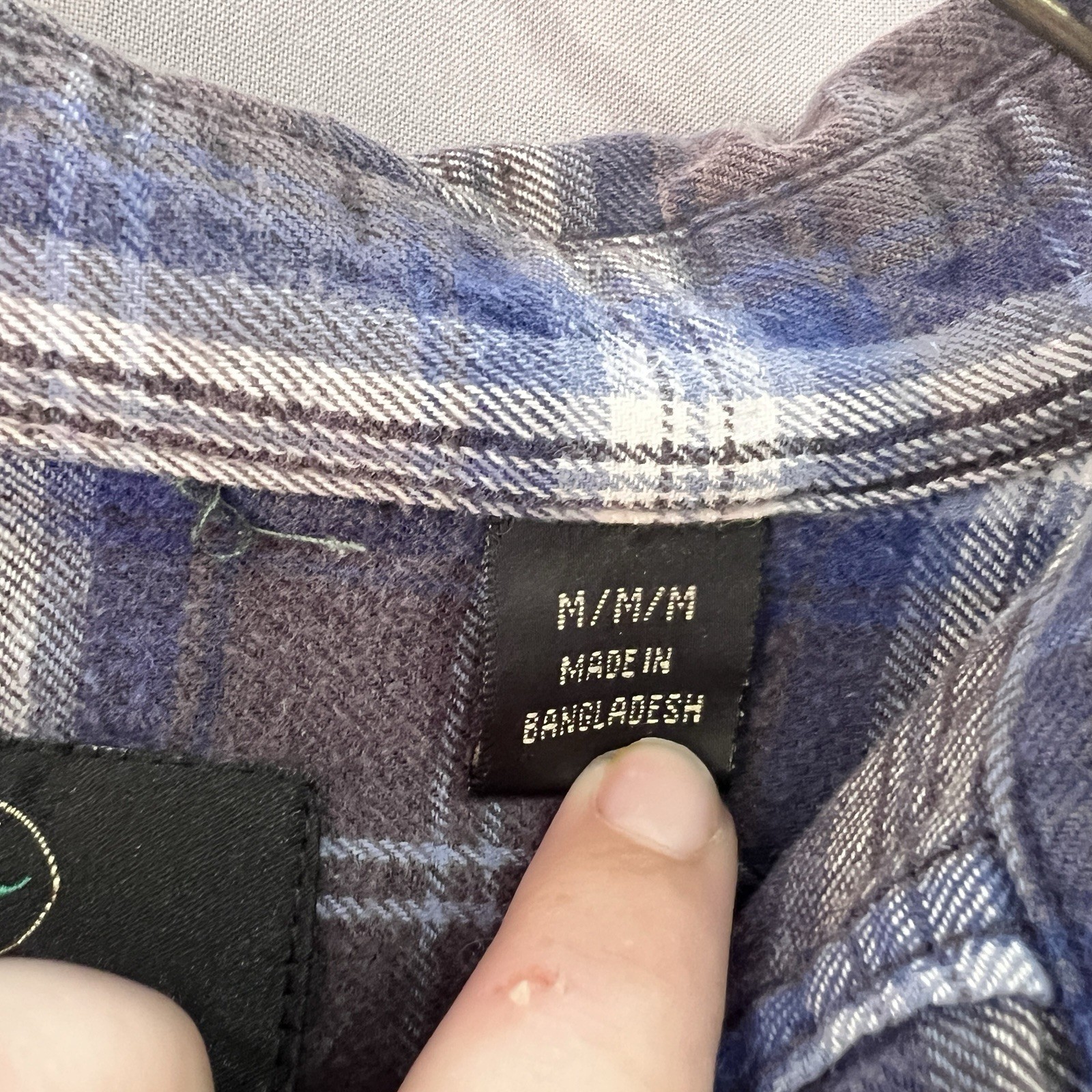 RedHead men’s long-sleeve plaid flannel button-up shirt Size Medium TG2176