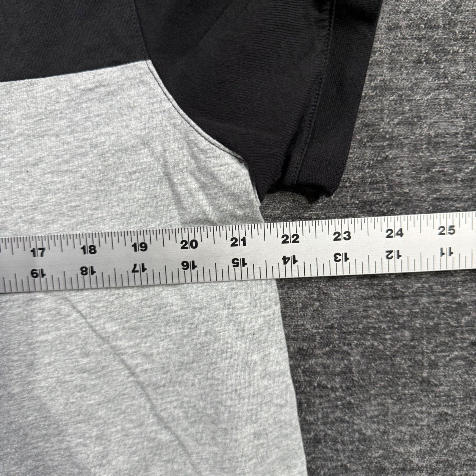 Michael Kors Mens Colorblock T-Shirt Black Grey Shoulder Logo KH351RRFV4 XL