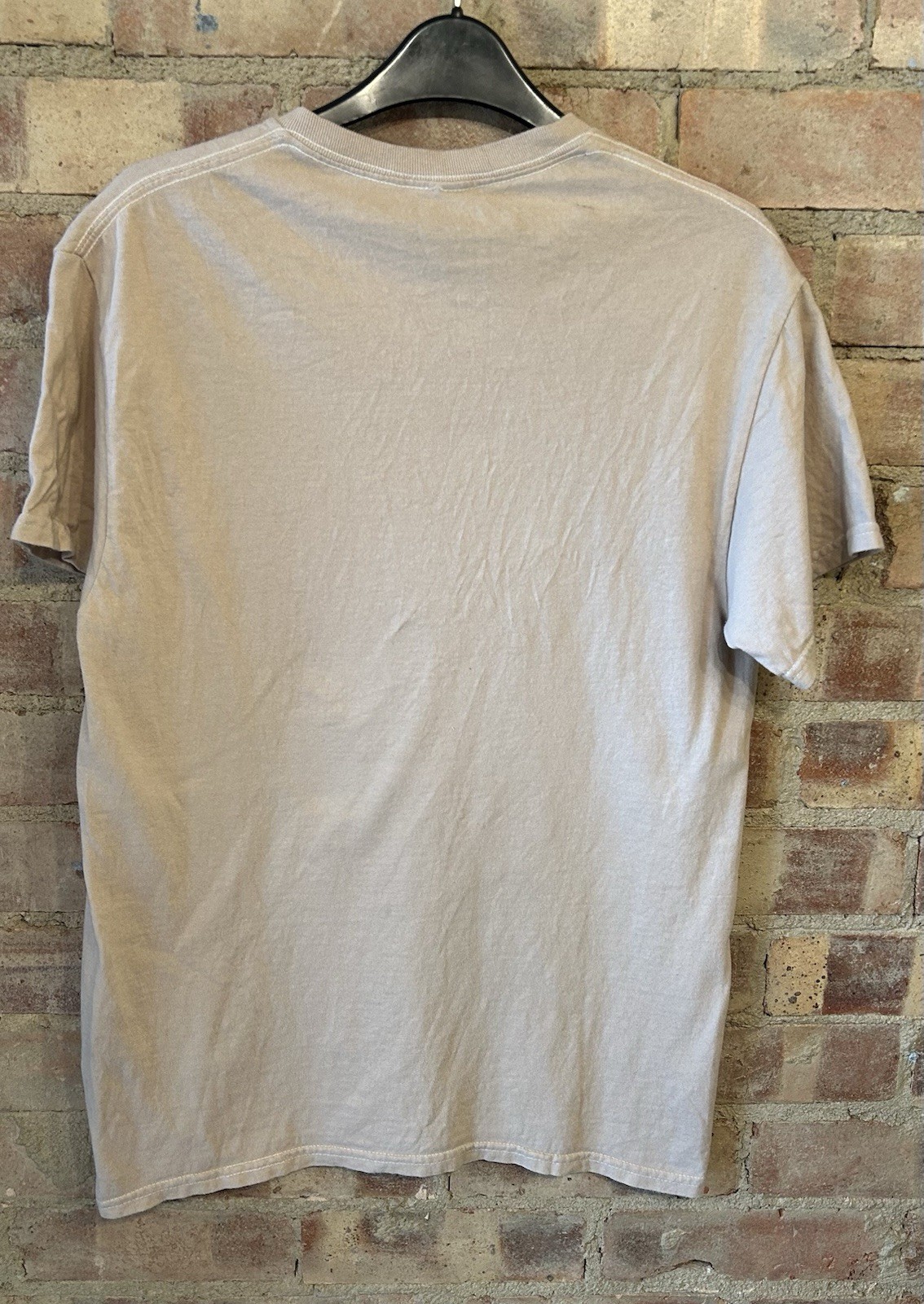Aerosmith Ridin’ High T-Shirt Size Small 38” Beige Graphic Print 100% Cotton