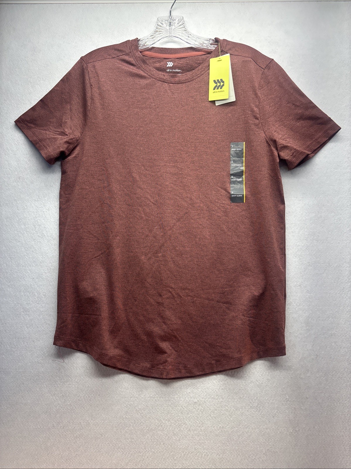 Men’s All In Motion Short Sleeve Soft Stretch T Shirt Berry Size S NEW!