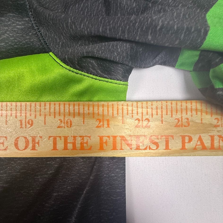 7 Eleven Jersey Style Shirt Mens XL Gray Green V Neck Polyester Promo