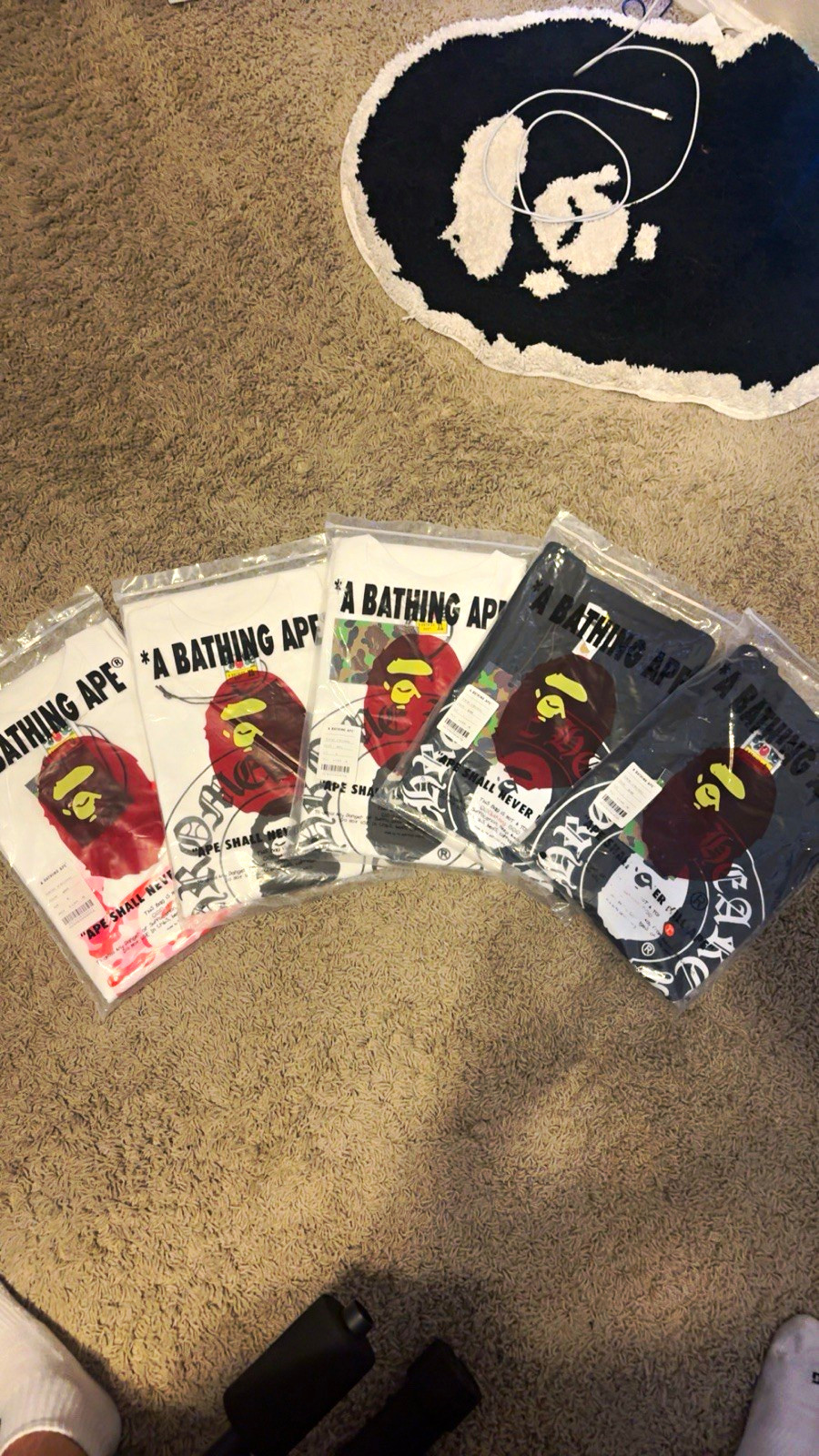 A Bathing Ape BAPE Men’s Logo Graphic tees 45 each best reseller in USA‼️🚀 🇺🇸