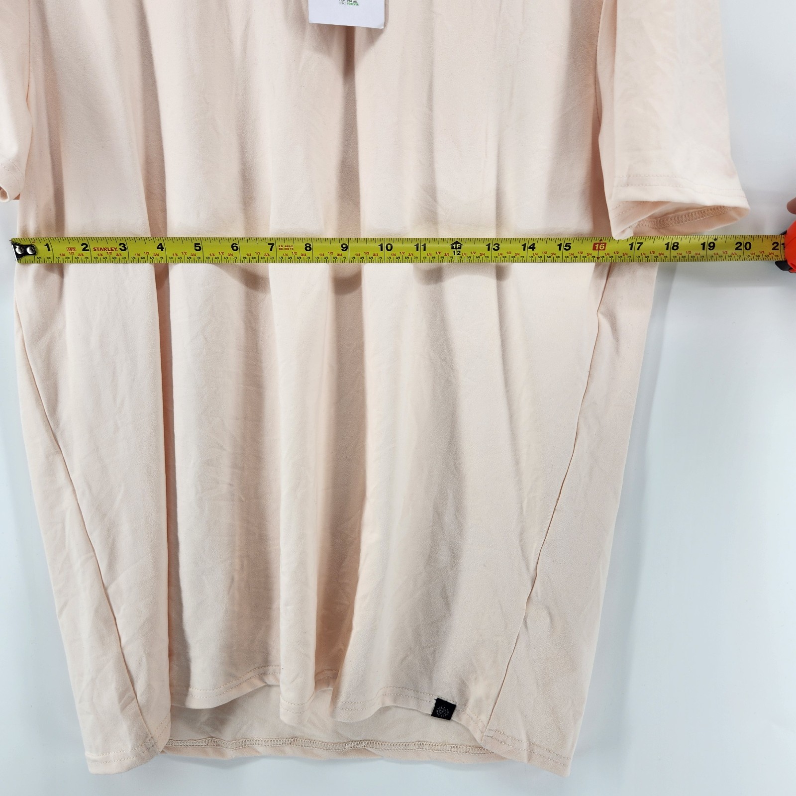 Threads 4 Thought Men’s Large Off-White Luxe Jersey Henley NWT