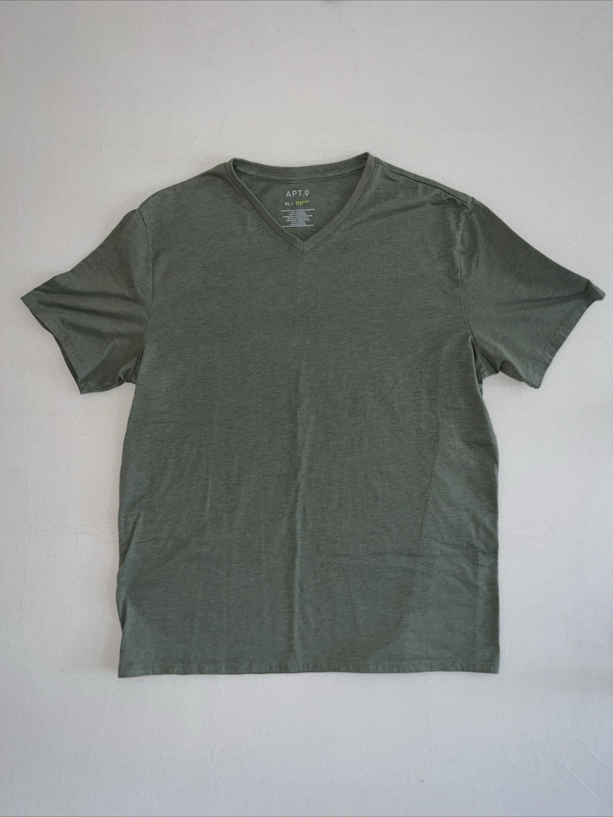 Mens Apt 9 Premier Flex T-Shirt V Neck Size XL NWT