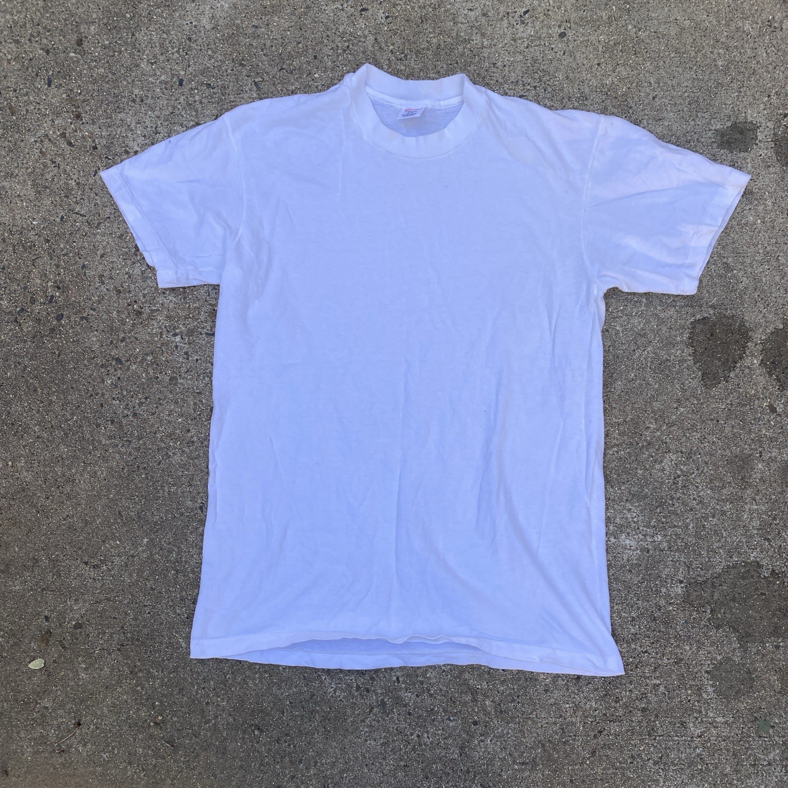 Vintage 90s Hanes Classics Plain White Tee Shirt Medium Single Stitch Blank