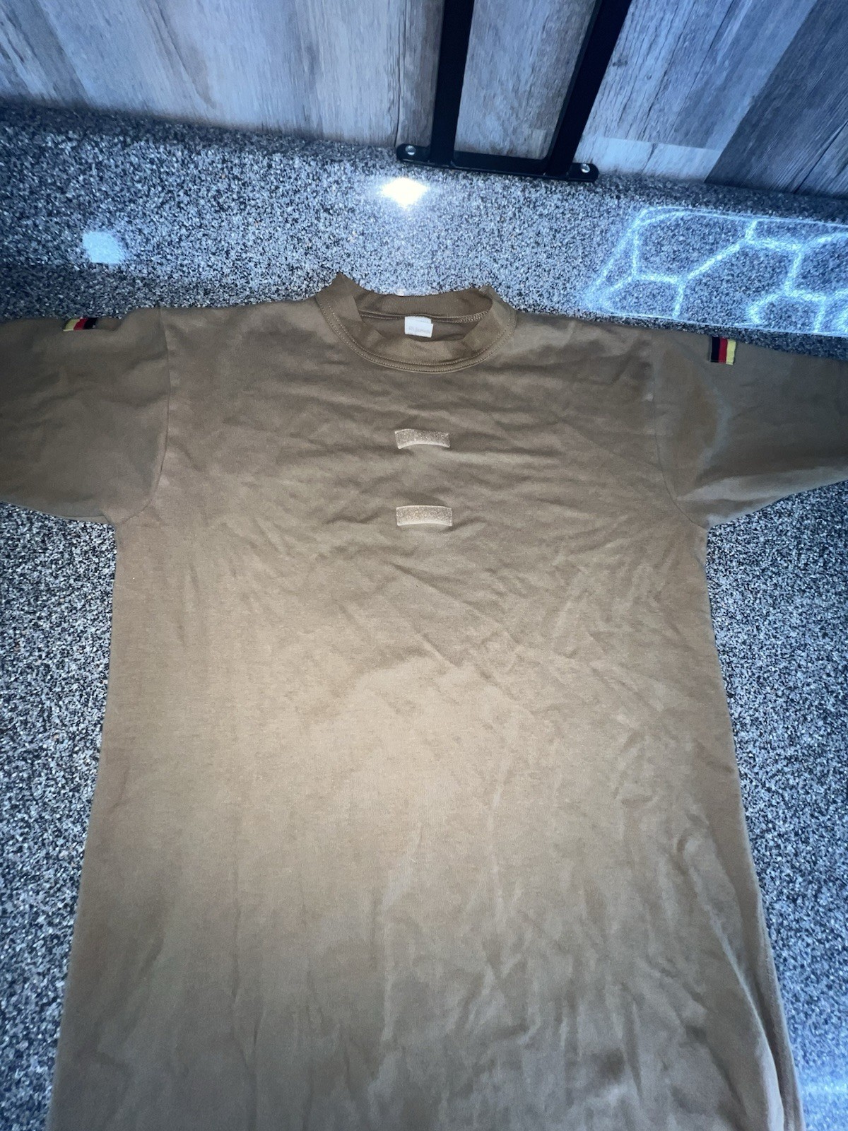 Vintage 1980s Bundeswehr German Army Brown Velour T-Shirt Mens XL Flag Shirt
