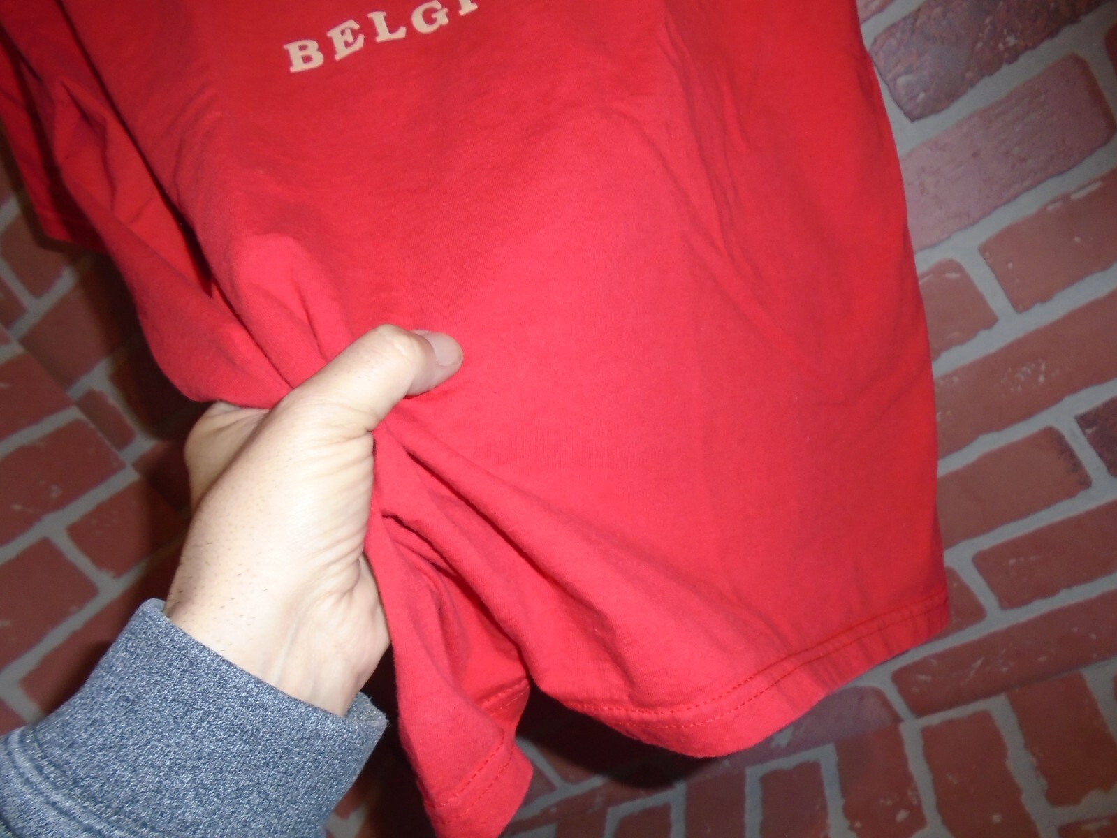 BRUSSELS BELGUIM VINTAGE MENS TSHIRT SIZE MEDIUM