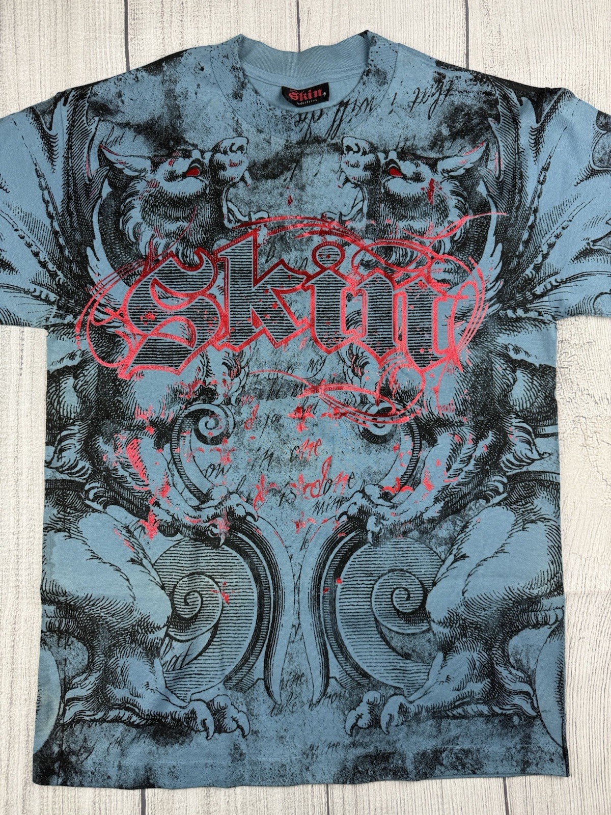 VGC! VTG Skin Industries AOP Graphic T-Shirt Y2K *Sz Medium – Read/See Pics