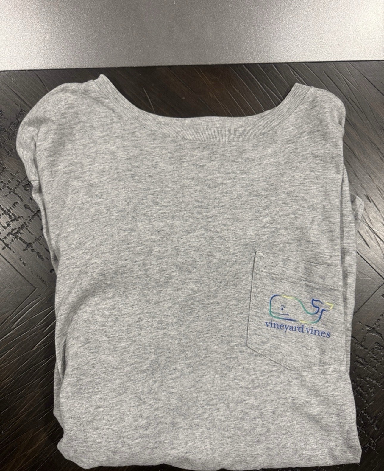 Vineyard Vines Men’s Gray Cotton Long Sleeve Pocket Tee Whale Graphic M