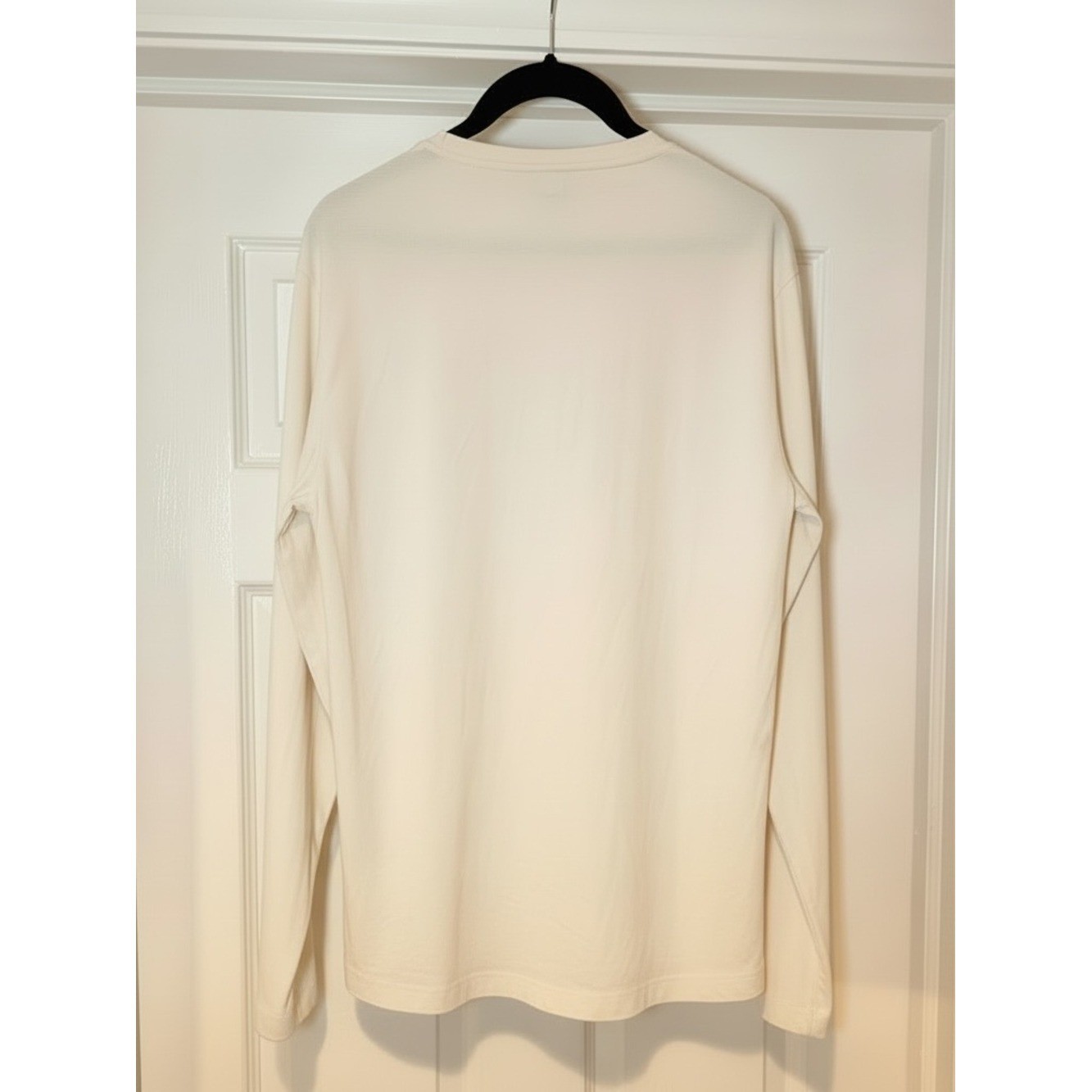 NWT Cuts Clothing Men’s AO Long Sleeve Henley Curve Hem Classic Slim Fit