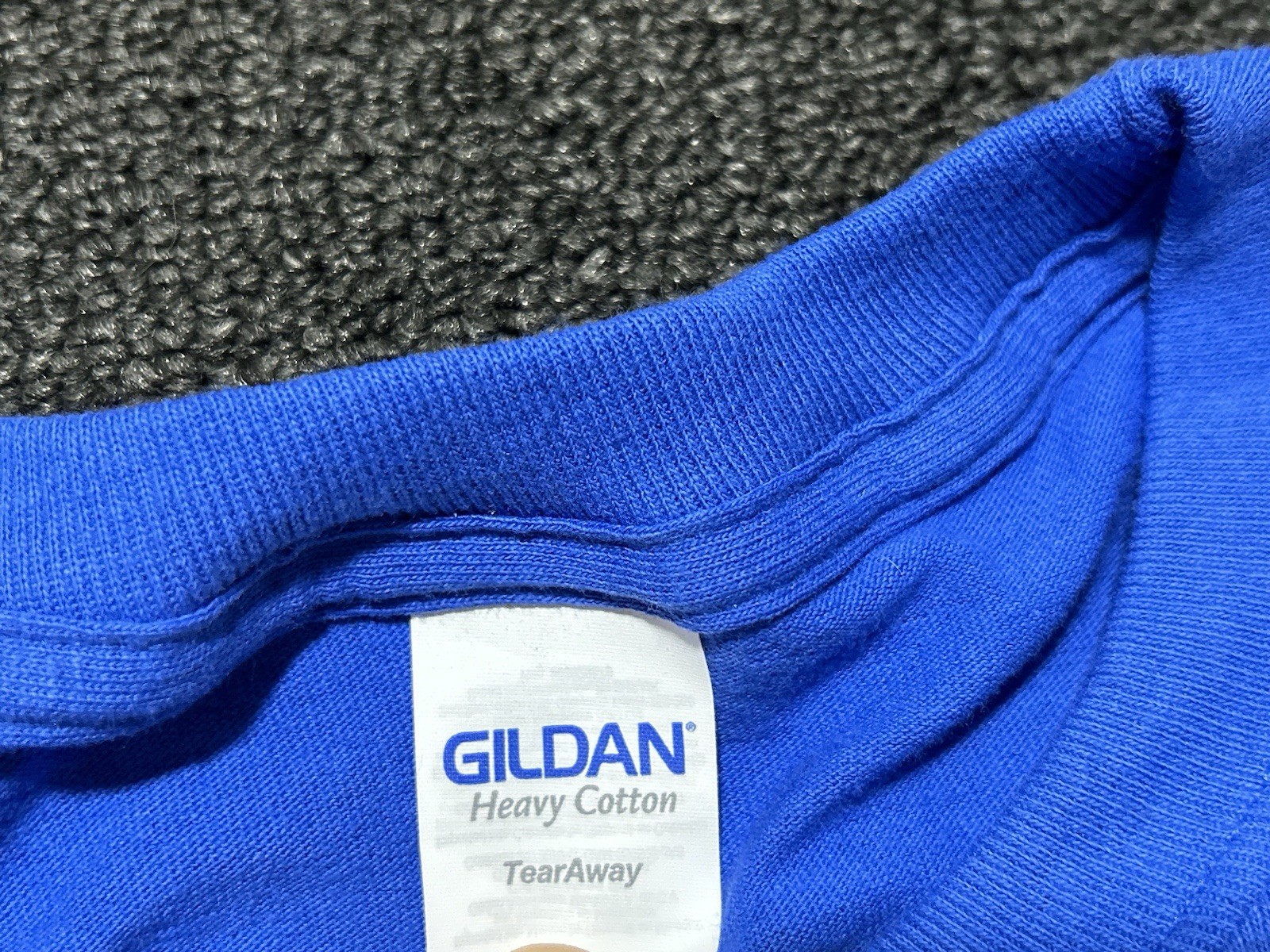 Gildan Ultra Cotton T-Shirt Men’s Large Blue Long Sleeve Crew Neck Casual NWT