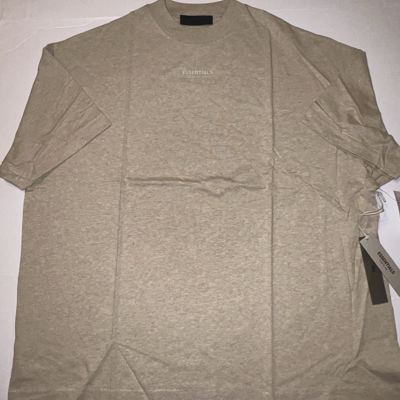 Essentials FOG Gold Heather Tshirt Size M NWT Sold Out Online!! Authentic