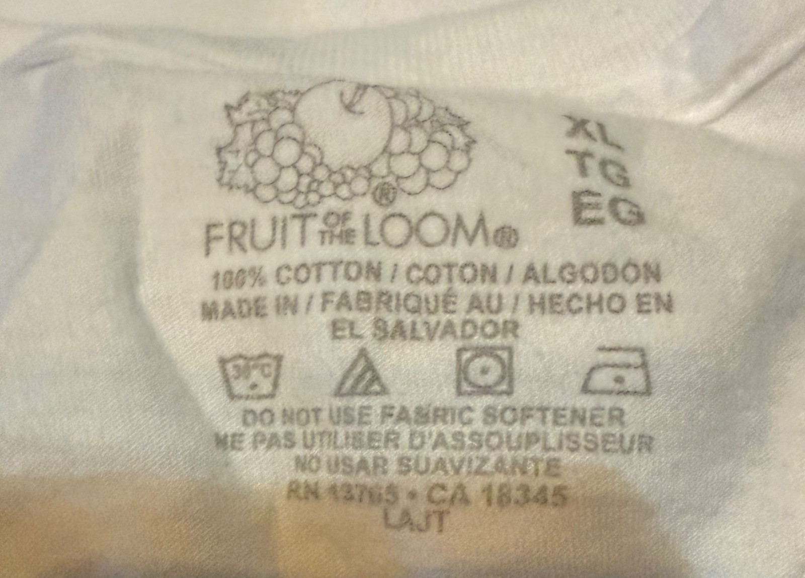 Huge Lot of 12 Fruit of the Loom Men’s XL White Crew neck T Shirts free shipping