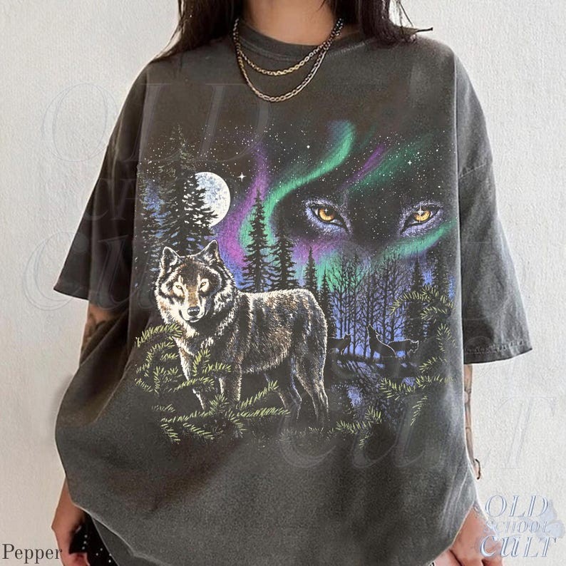 Wolf Vintage 90s Graphic T-Shirt Retro Forest Moon Northern Lights