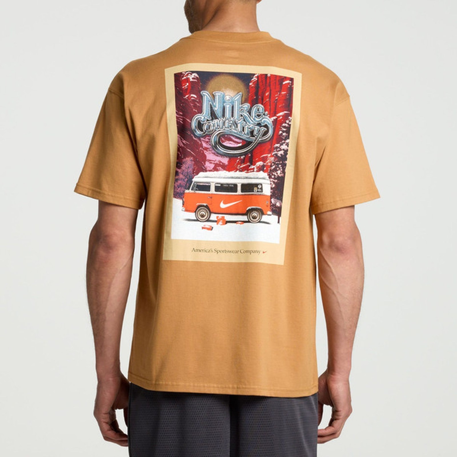 AUTHENTIC NIKE MAX 90 AMERICAS SPORTSWEAR VAN LIFE T SHIRT IF3365-224