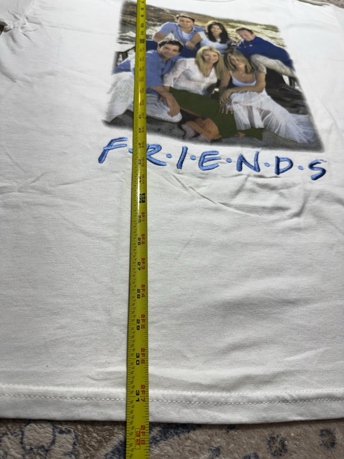 VTG 04” NBC Store FRIENDS Embroidered Logo TV Show Cast White T-Shirt Sz XL NWT