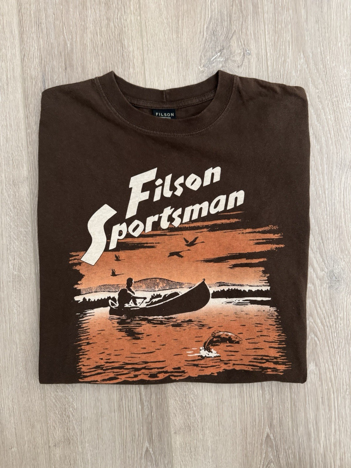 Filson Pioneer Sportsman Tee M Coffee Brown Canoe Fishing Graphic Shirt USA