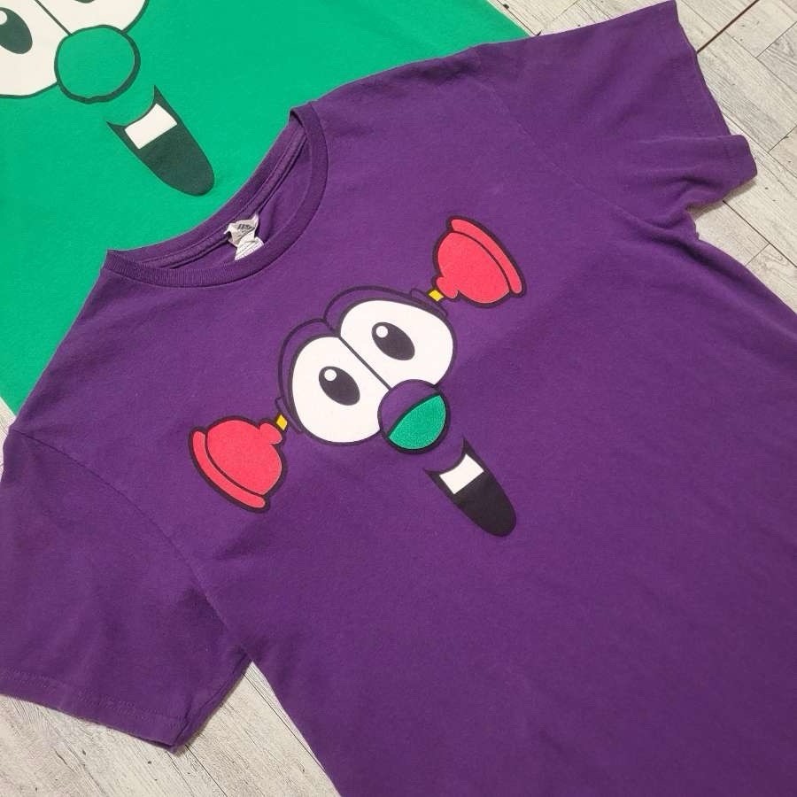 Vintage VeggieTales LarryBoy Larry Cucumber Green Purple Shirt Bundle Men’s M