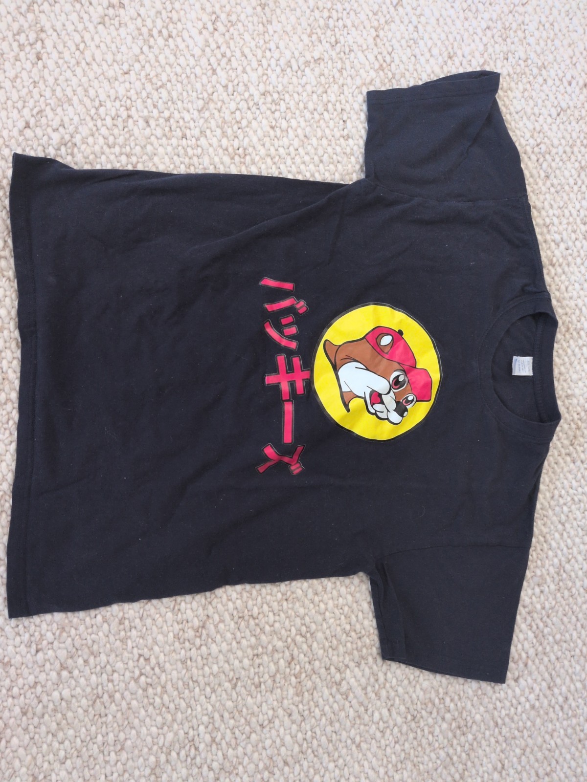 Buccee’s Anime Shirt M 100% Cotton
