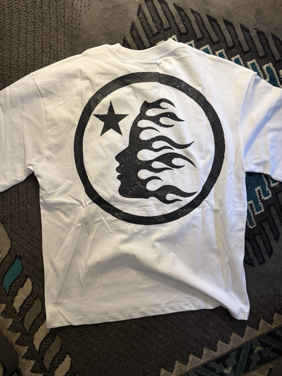 HELLSTAR Men’s White Graphic Logo Crew Neck Short Sleeve T-Shirt Tee Size XL