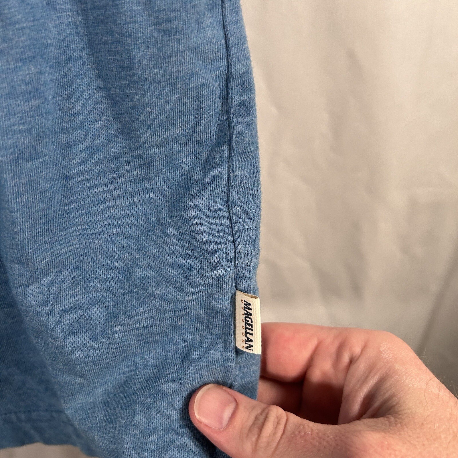 Magellan Fishing Shirt Men’s XL Blue Crew Neck Short Sleeve Classic Fit Moist Wi