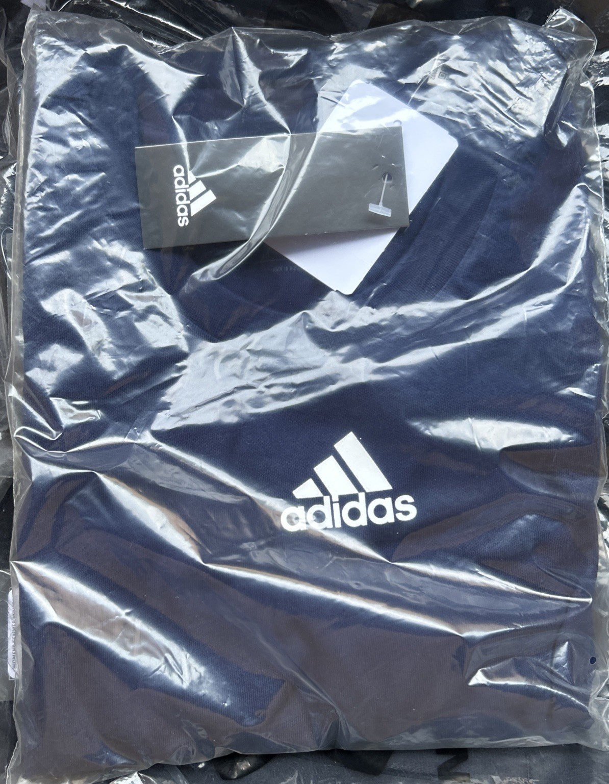 Men’s Adidas Fresh Badge of Sport Short Sleeve T Shirt Tee, Navy Blue, NEW