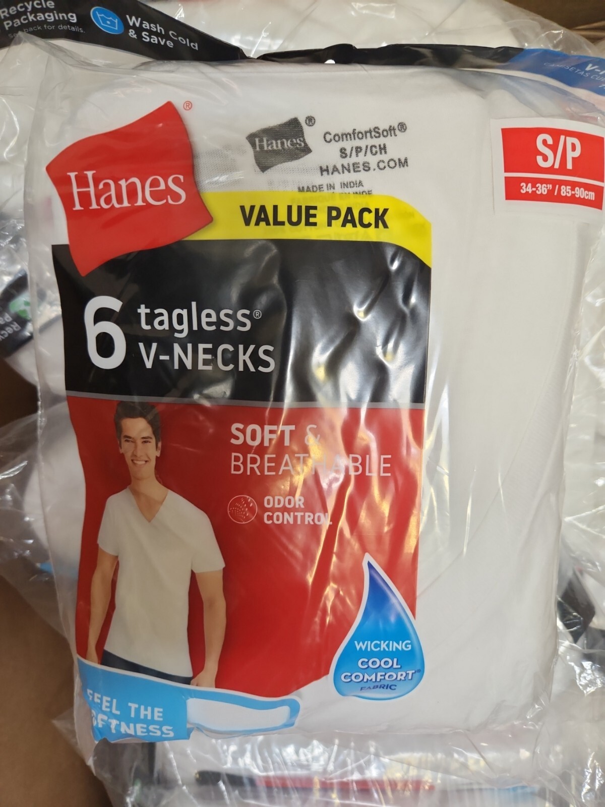 Hanes Men’s tagless V-Necks T-Shirts White 6 Pack Size S (34-36″)