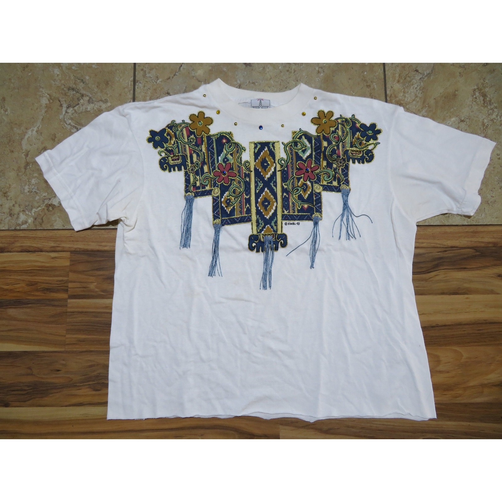 Womens Embellished Southwestern Design White T-Shirt Sz XL 90s