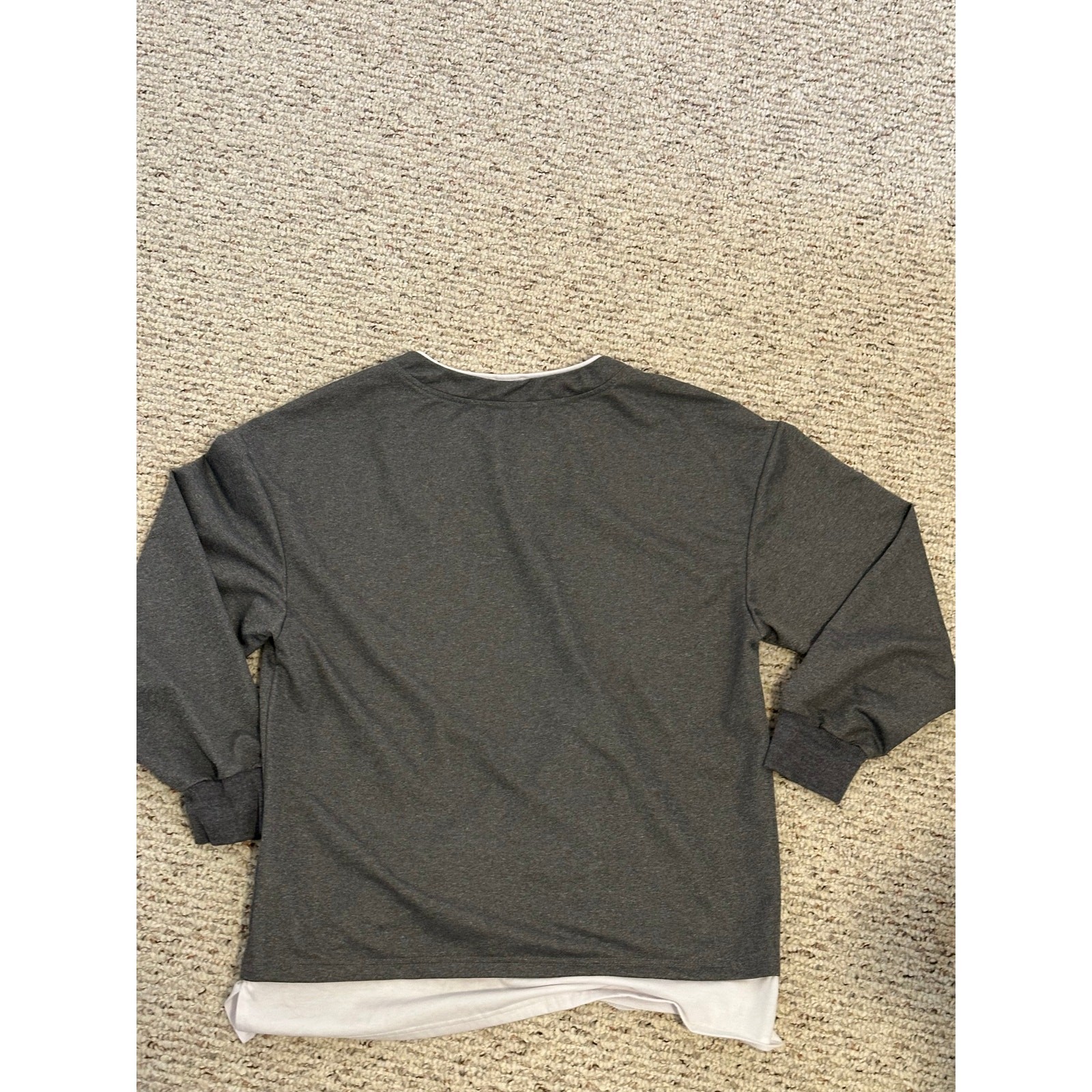 Coofandy pullover shirt long sleeve men’s medium in grey and white