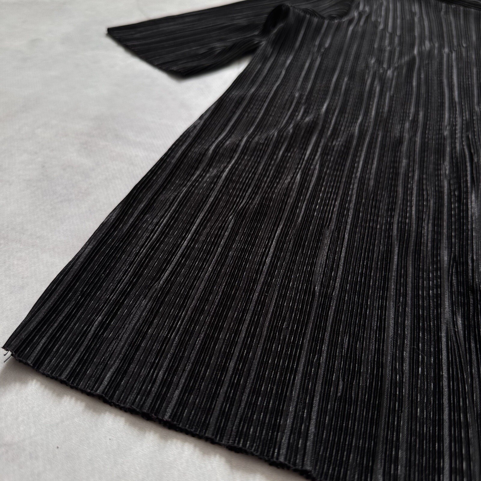 Japan Unbranded Issey Pleats Please Style Vintage Black Pleated T Shirt