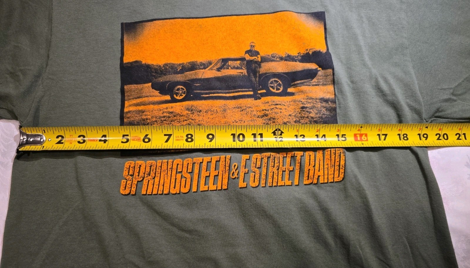 Bruce Springsteen & The E Street Band Tour 2023 Concert Car Green T-Shirt SZ L