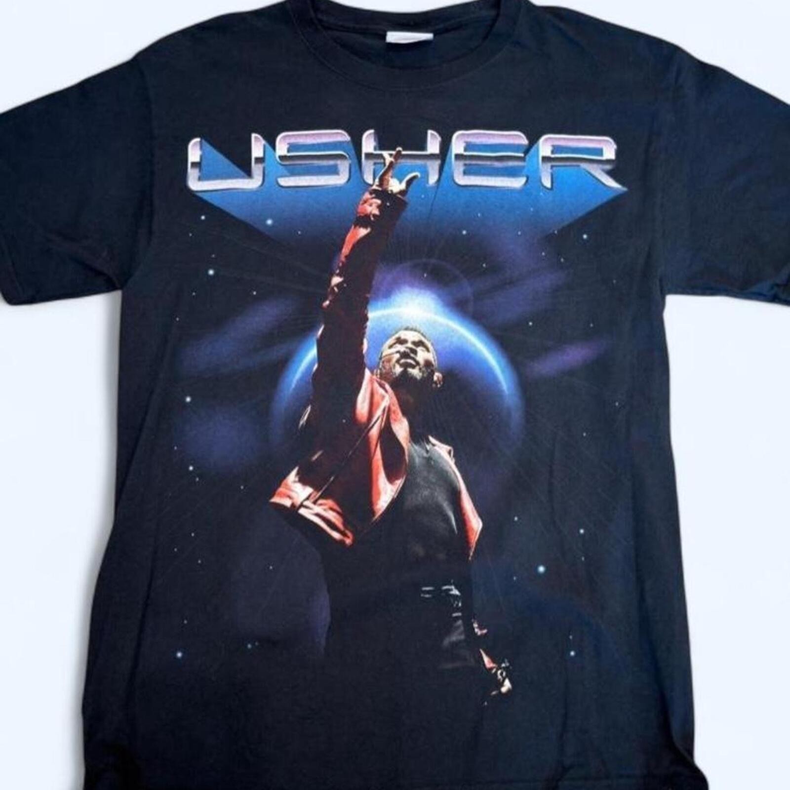 Usher tour shirt 2011 size medium