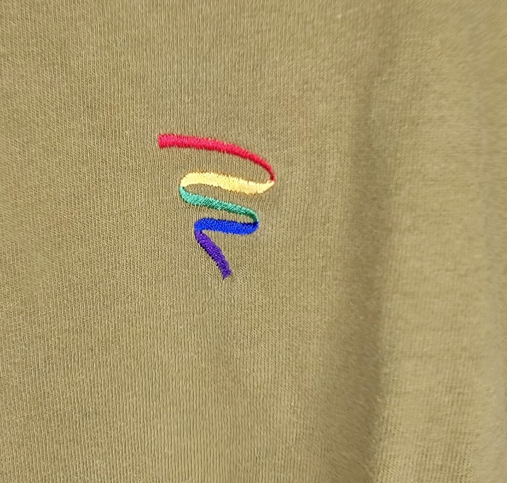 Vintage Single Stitch Embroidered Rainbow Twirl T-Shirt Size M USA Made Olive