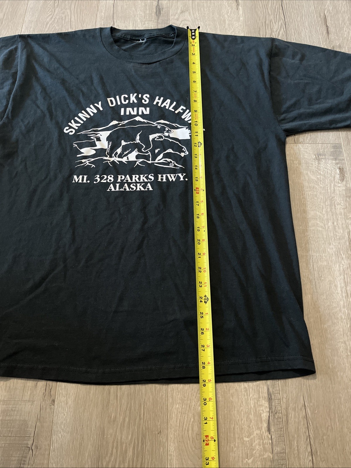 Vintage Skinny Dicks Halfway Inn T-Shirt Men’s Xl Black Polar Bears Alaska