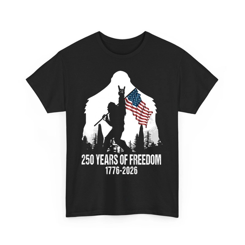 Bigfoot Sasquatch Flag 250 Years 1776-2026 250th Anniversary Patriotic T-Shirt