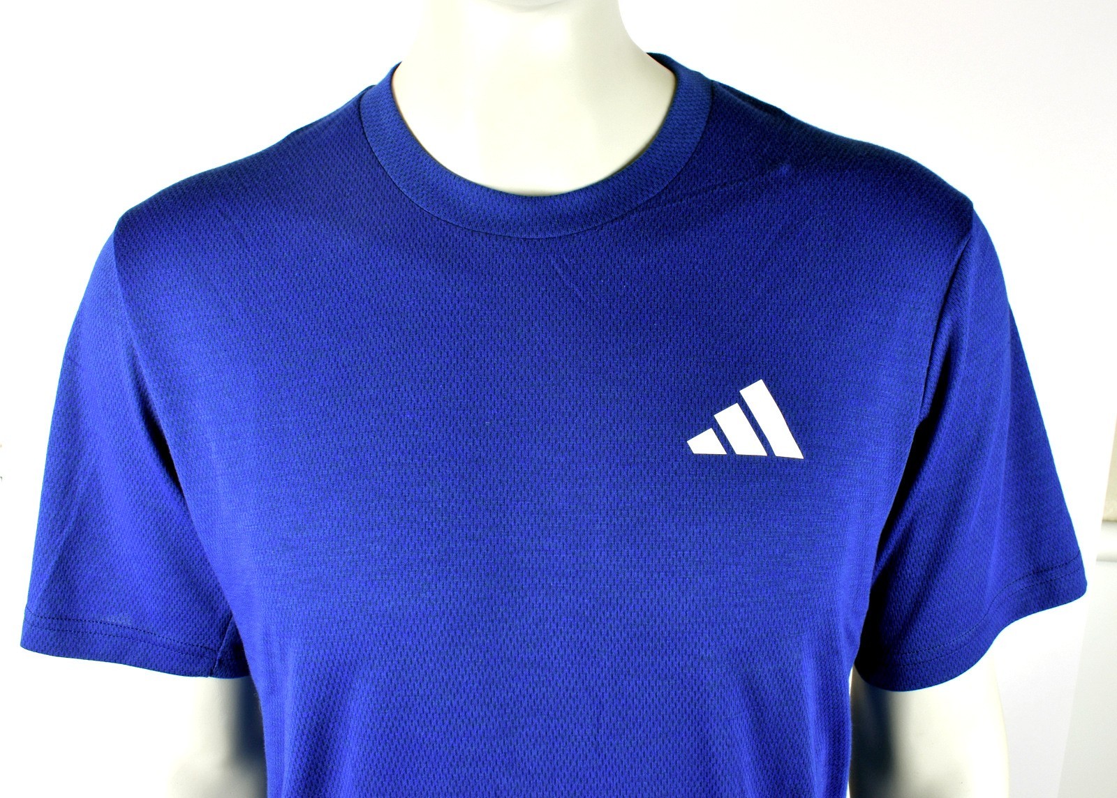 adidas Men’s Train Essentials Climacool Novelty Tee Shirt Top – Blue
