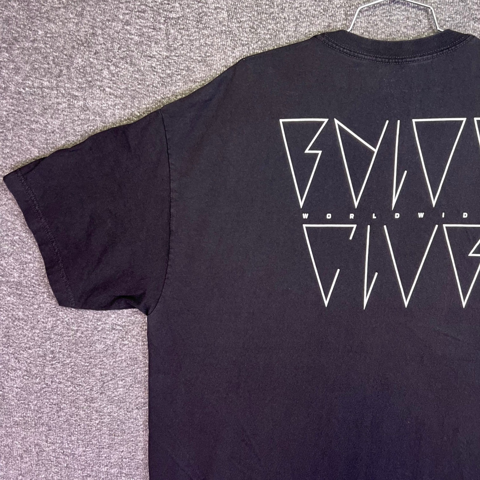Baylor Club WWE Shirt Mens 2XL Black Worldwide Geometric Bolt Casual Finn Balor