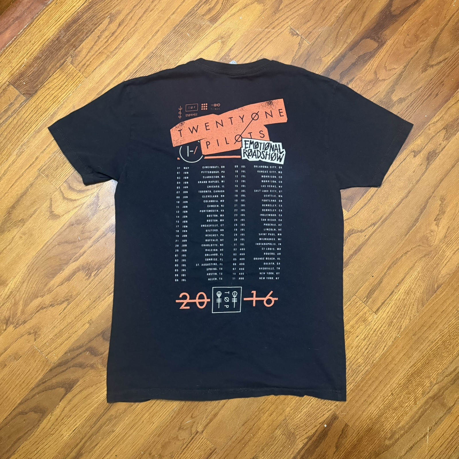 2016 Twenty One Pilots Emotional Roadshow Tour Double Sided T-Shirt Size Small