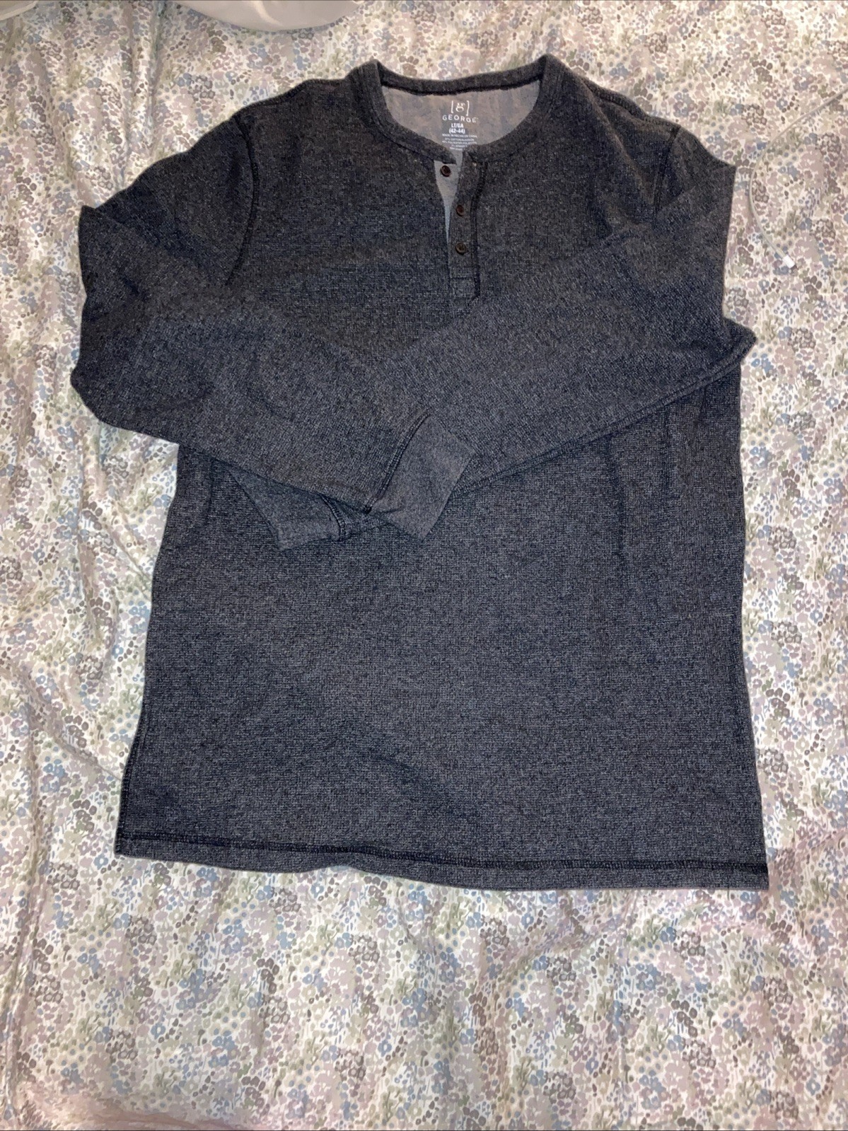Men’s George LT Thermal Waffle Textured Henley Navy Long-Sleeve EUC