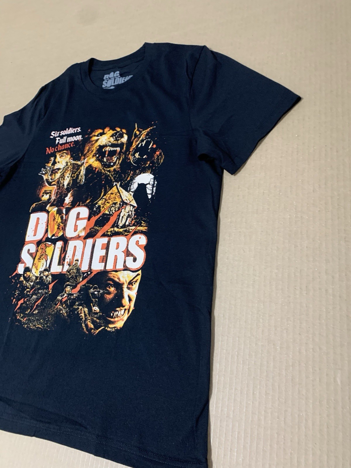 Dog Soldiers Horror T-shirt -LICENSE (great condition)(MEDIUM see description)