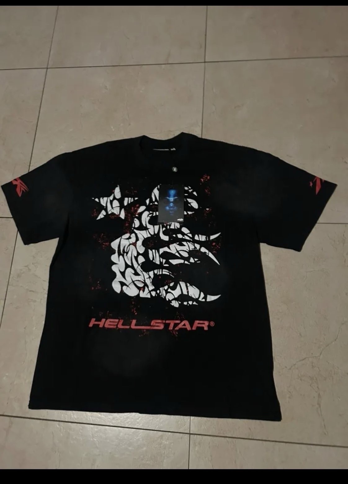Hellstar Men’s Graphic Tee If you want to buy 1 each is 70 dollars