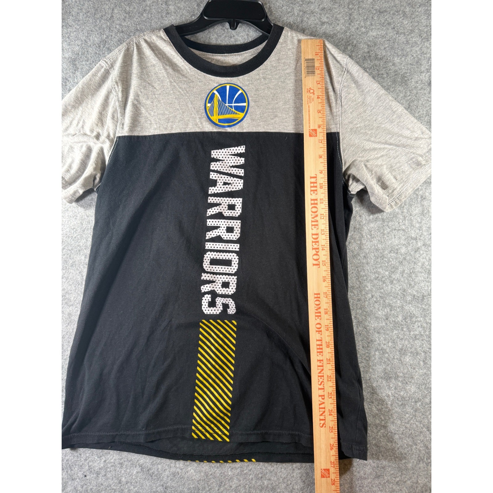NBA Golden State Warriors Colorblock Graphic T-Shirt Gray Black Mens Medium